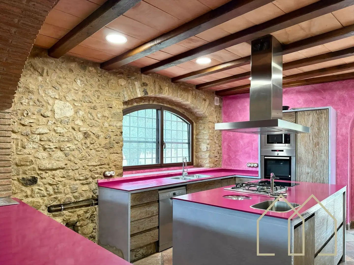Cocina de Casa o chalet en venta en Sant Joan de Mollet con Aire acondicionado, Calefacción y Jardín privado