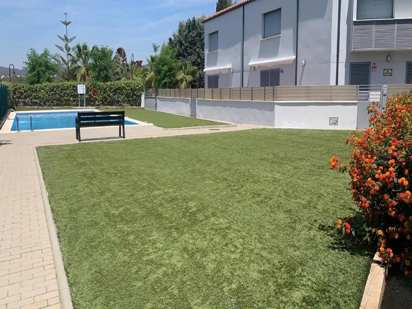 Piscina de Casa o chalet en venta en Roda de Berà