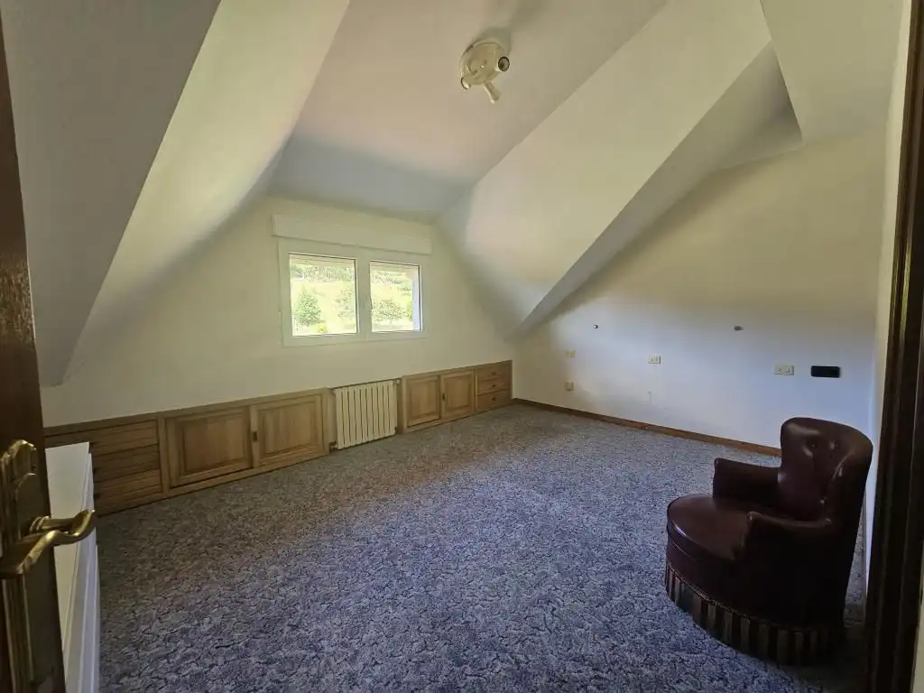 Casa o xalet en venda en Boiro amb Calefacció, Parquet i Terrassa