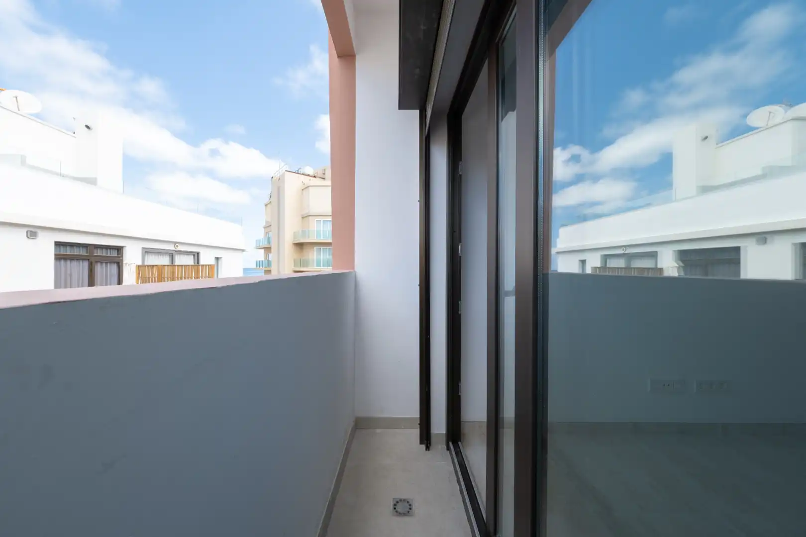Balcony of Attic for sale in Las Palmas de Gran Canaria  with Air Conditioner, Terrace and Balcony