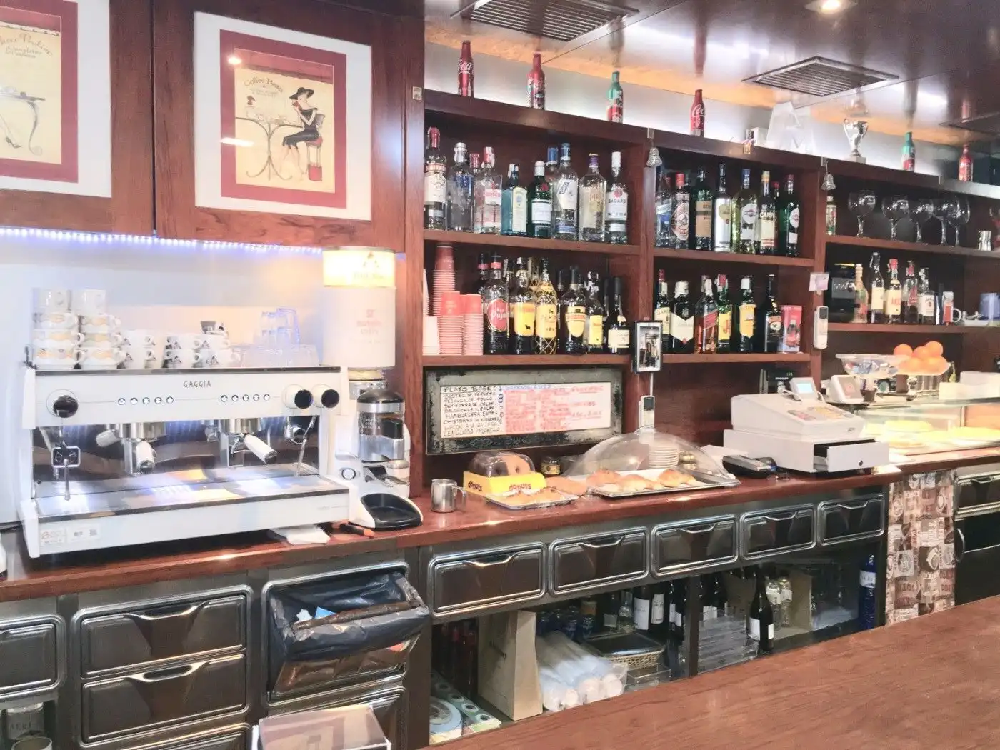 Business premises for transfer in Eixample, imagen 8