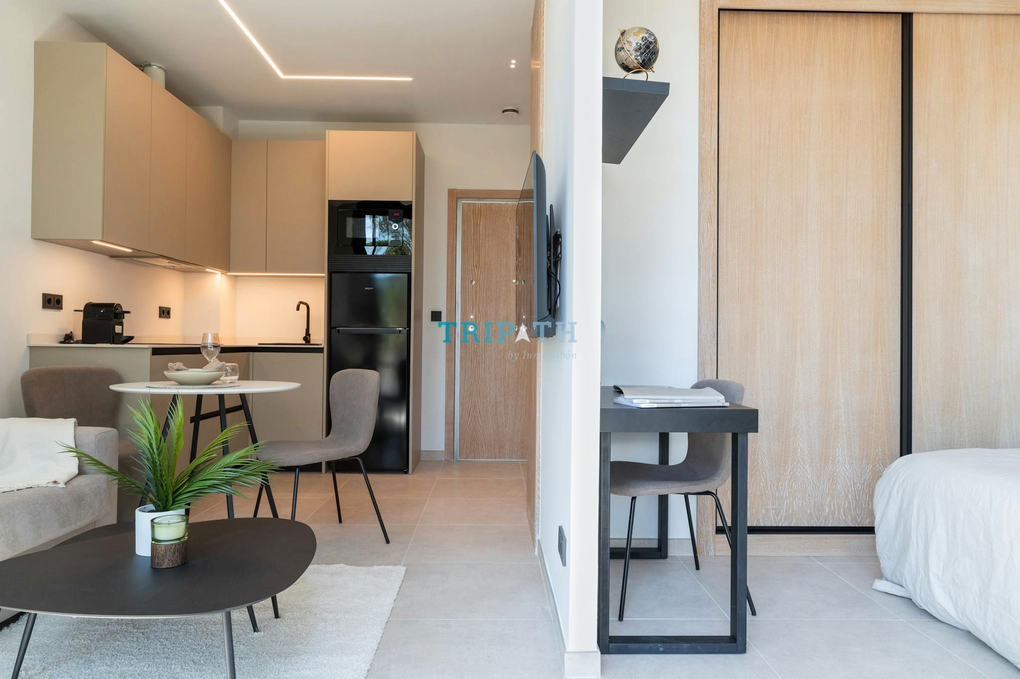 Kitchen of Flat to share in Alcorcón  with Air Conditioner, Furnished and Washing machine