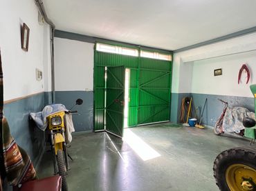 Casa con balcone in vendita a Herencia