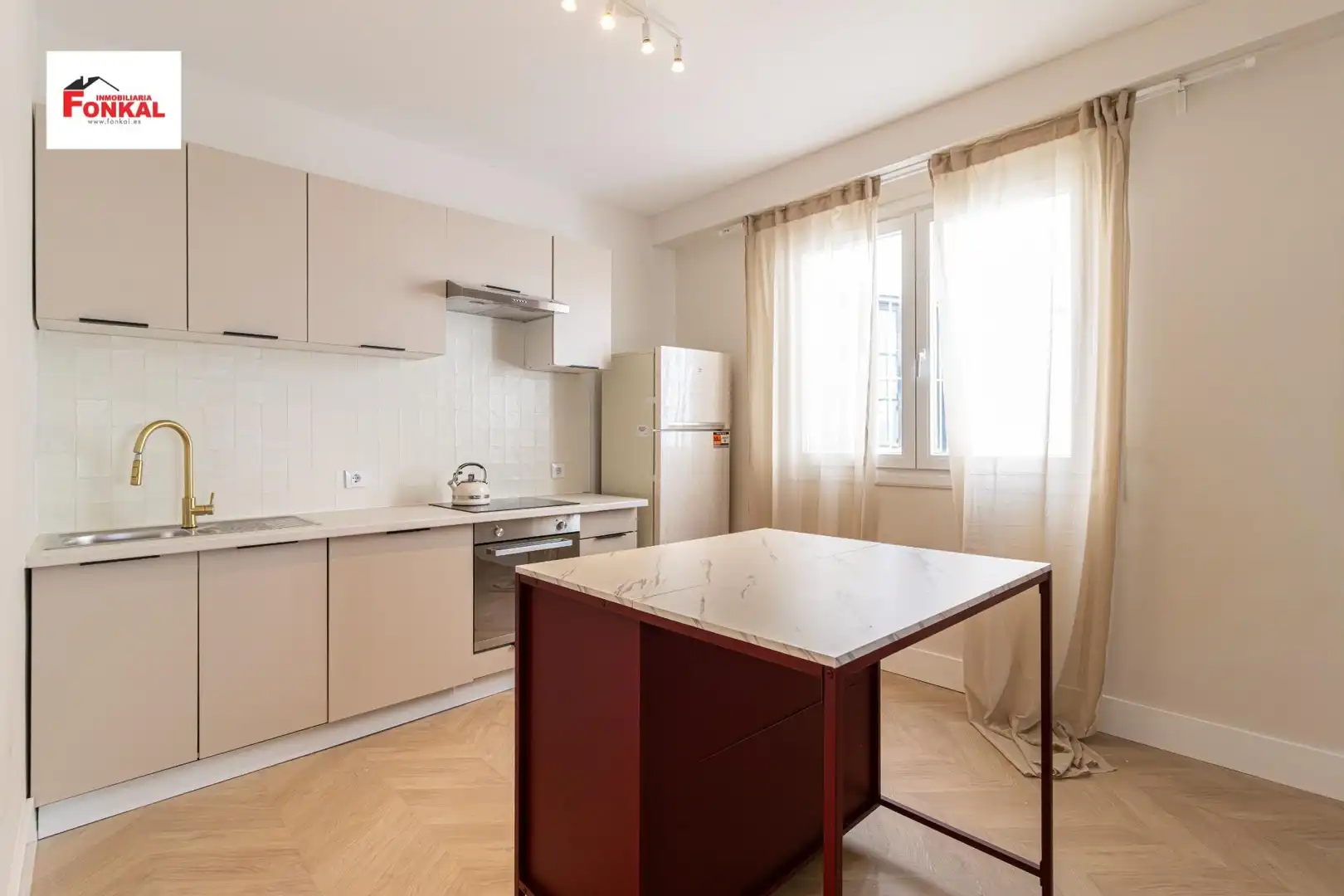 Kitchen of Flat for sale in Jerez de la Frontera  with Parquet flooring, Storage room and Furnished