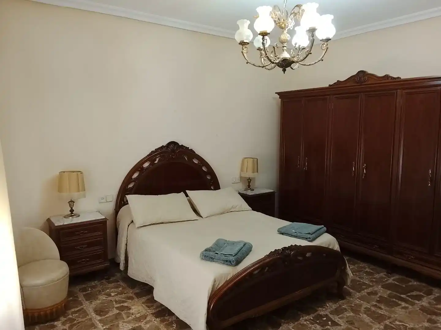Dormitori de Casa adosada de lloguer en Almagro amb Aire condicionat, Traster i Moblat