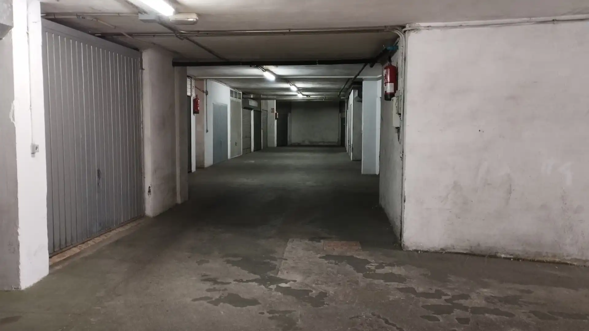 Einzelparkplatz mit Aufzug zum Verkauf in Calle Ronda de Gracia 8, imagen 3