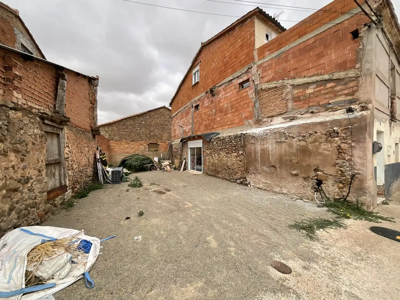 Vista exterior de Casa o chalet en venta en Cirueña con Calefacción, Jardín privado y Amueblado