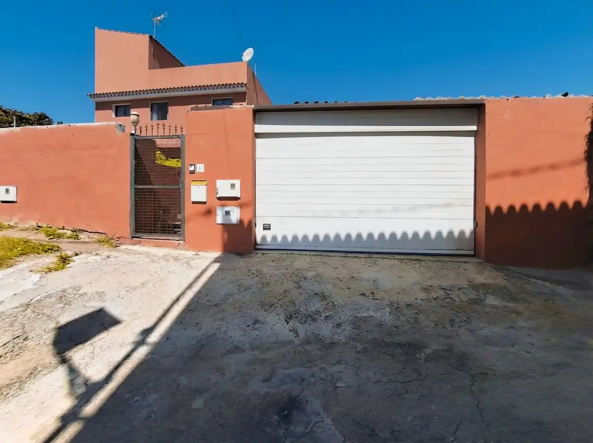 Aparcament de Casa o xalet en venda en Santa Brígida amb Jardí privat, Terrassa i Traster