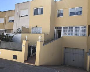 Exterior view of Single-family semi-detached for sale in Vinaròs  with Air Conditioner, Terrace and Swimming Pool