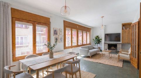 Gran dúplex de 200 m² con 7 habitaciones + trastero de 40 m² en Berga
