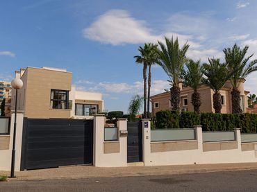 Villa neuf à vendre à Calle Mar Rojo