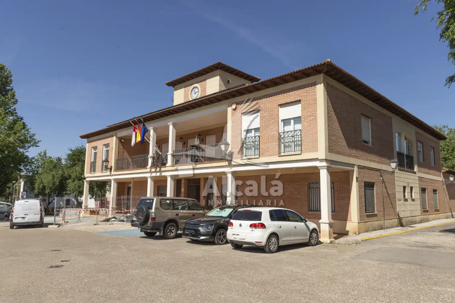 Vista exterior de Casa o xalet en venda en Villanueva de la Torre amb Calefacció i Jardí privat