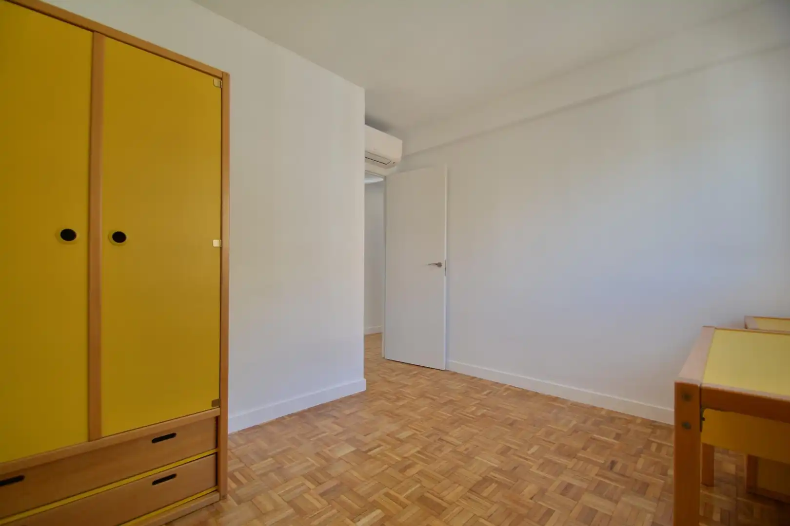 Schlafzimmer von Wohnung zur Miete in Fuencarral - El Pardo