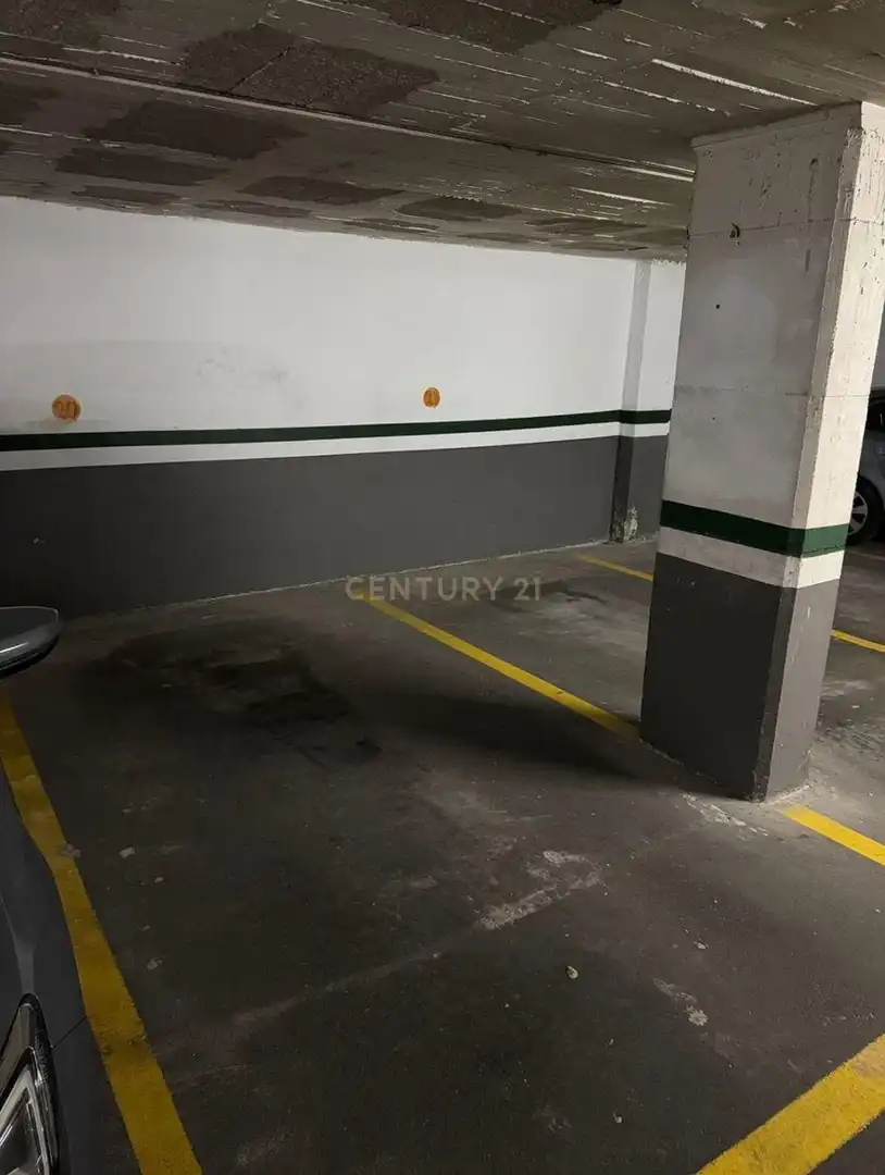 Parkplatz von Garage zum Verkauf in Barcelona