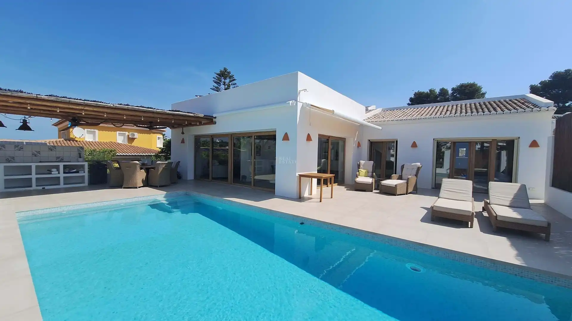 Exterior view of Houses for sale in Jávea / Xàbia  with Air Conditioner, Terrace and Storage room
