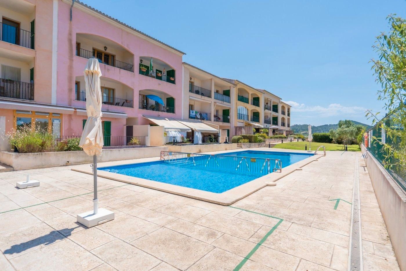 Swimming pool of Flat for sale in Porreres  with Terrace, Storage room and Balcony