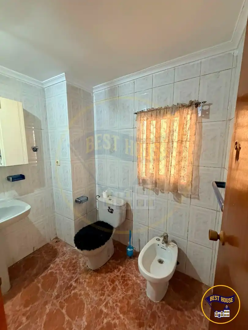Bathroom of Houses for sale in Enguídanos  with Furnished and Balcony