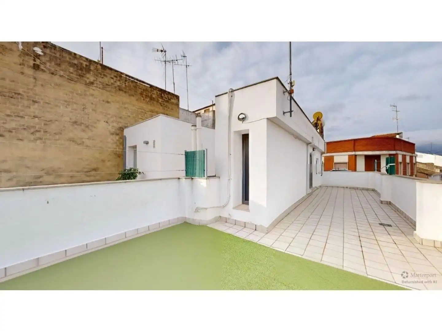 Vista exterior de Casa o chalet en venta en Cheste con Aire acondicionado, Calefacción y Jardín privado