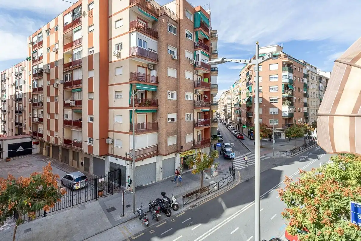 Exterior view of Flat for sale in Granada  with Air Conditioner, Heating and Alarm