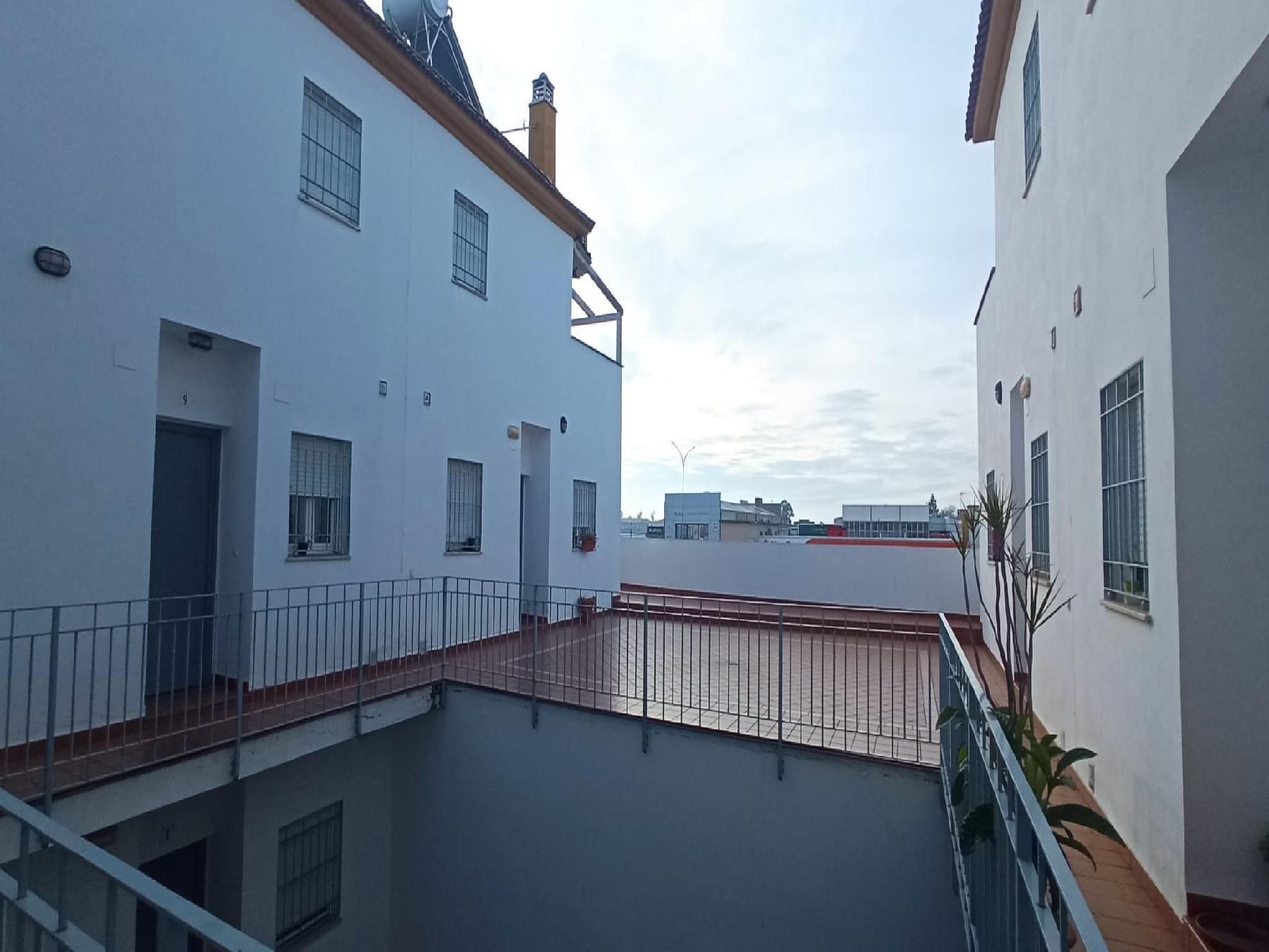 Vista exterior de Dúplex en venda en Mairena del Alcor