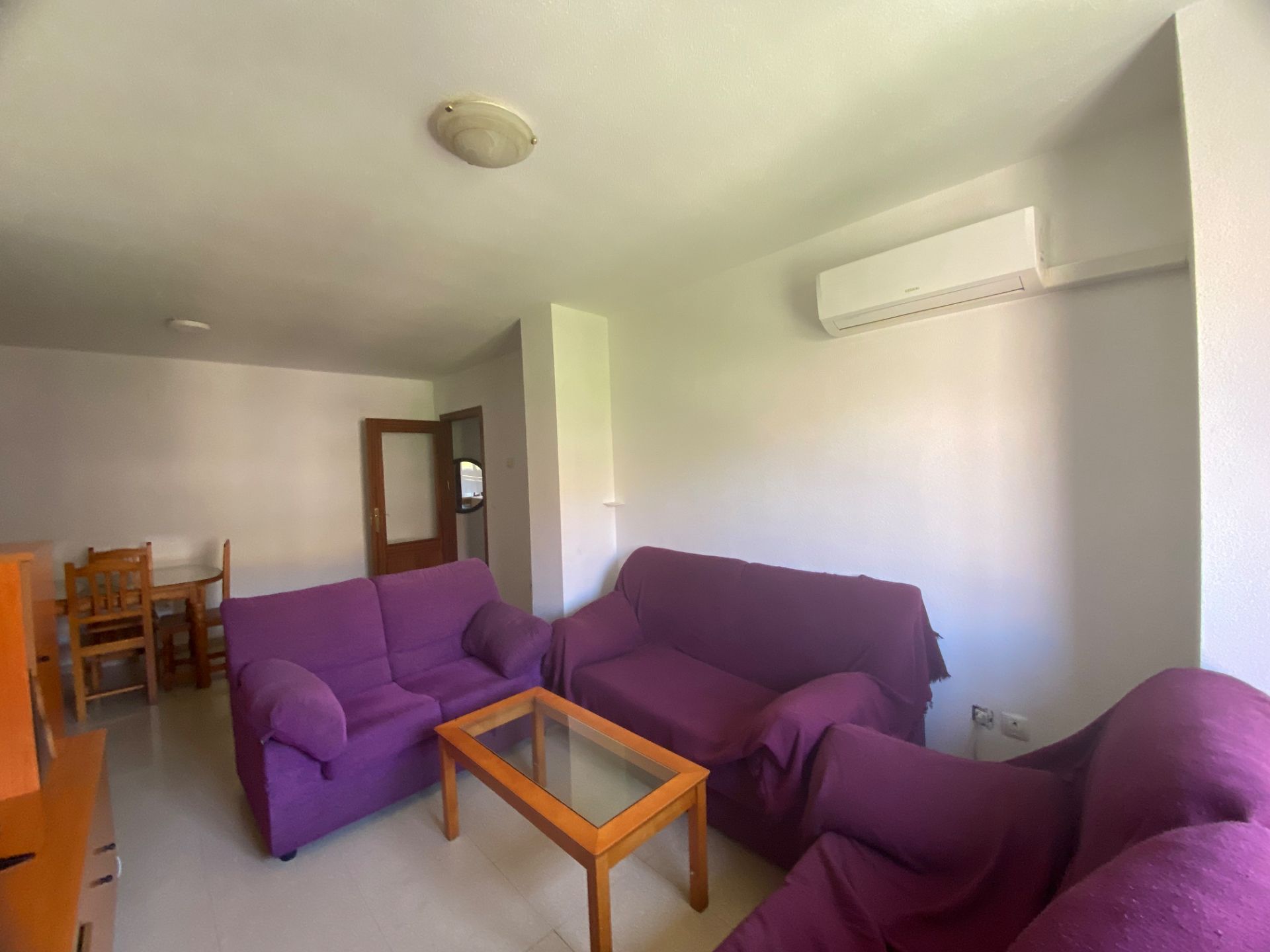 Living room of Flat for sale in  Granada Capital  with Air Conditioner and Heating