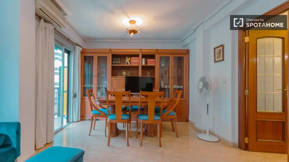 Piso con terraza en alquiler en Poblats Marítims, imagen 17