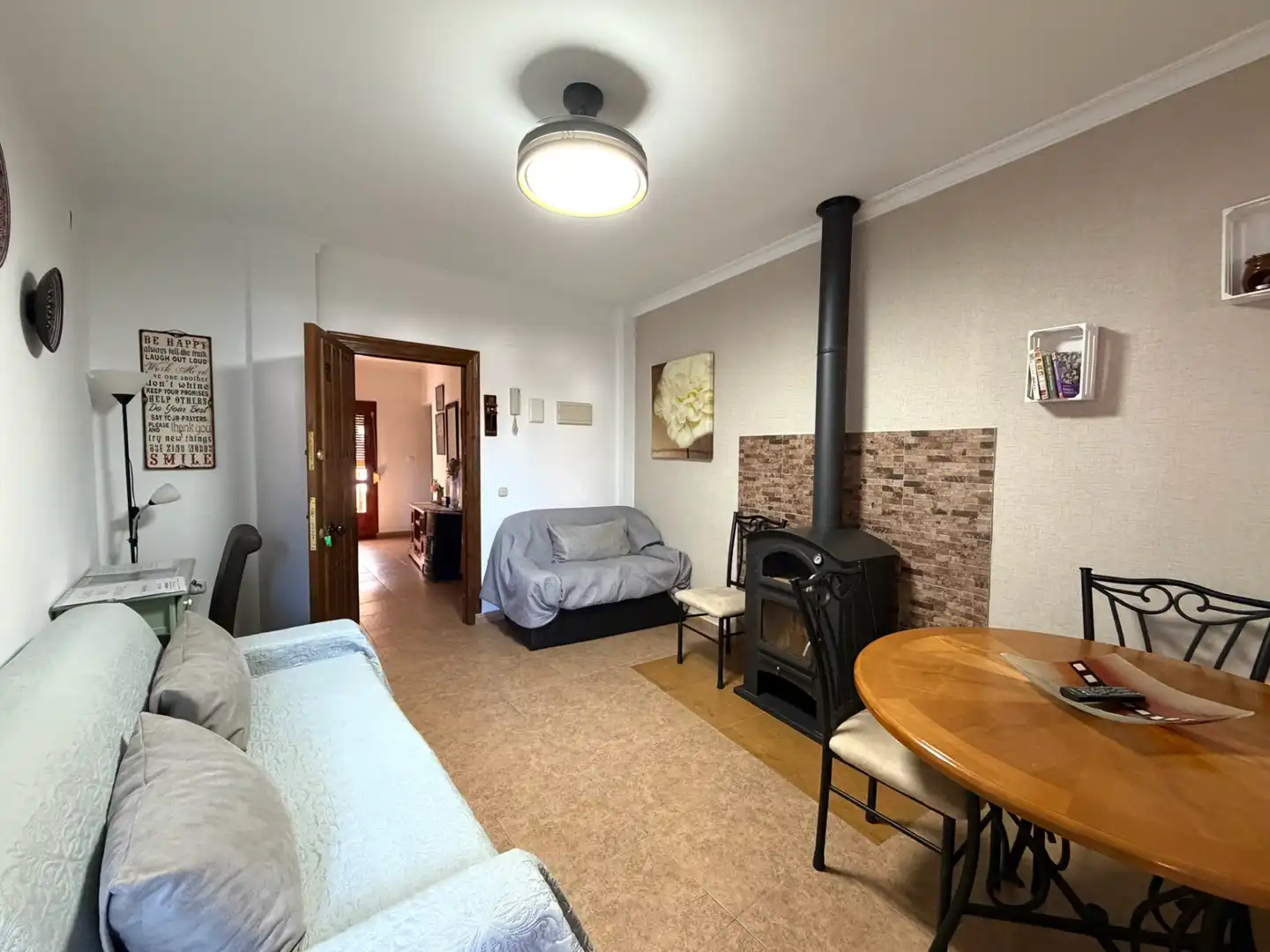 Sala de estar de Casa adosada en venta en Ardales con Aire acondicionado, Terraza y Amueblado