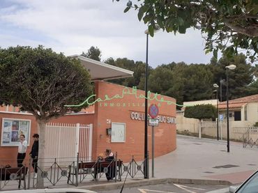 Local commercial à louer à La Nucia Pueblo