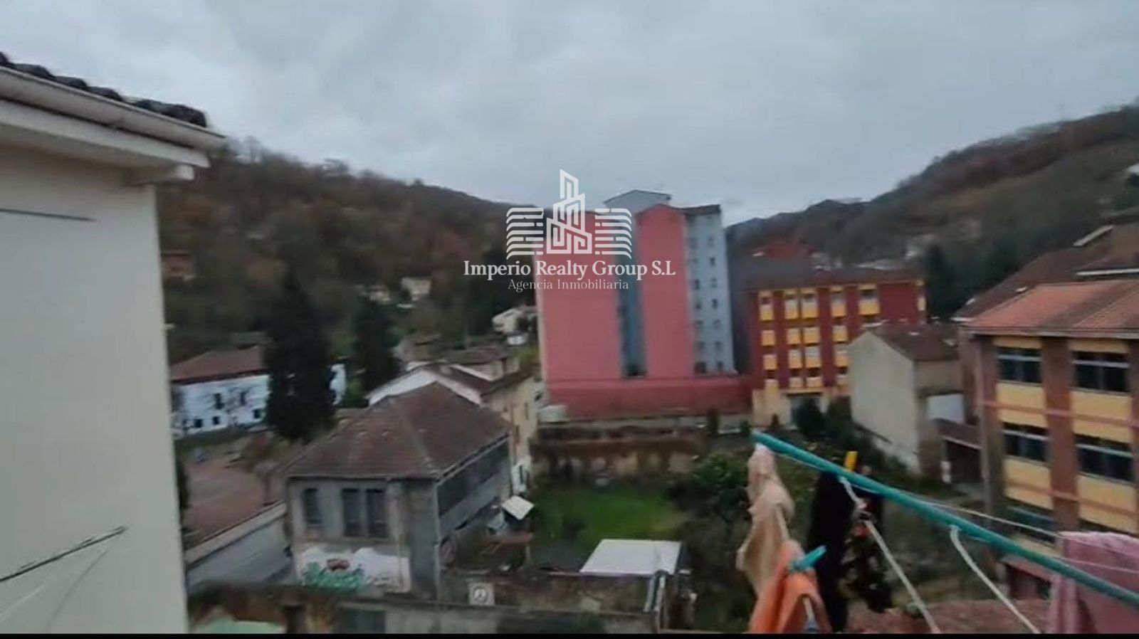 Vista exterior de Pis en venda en Langreo amb Moblat