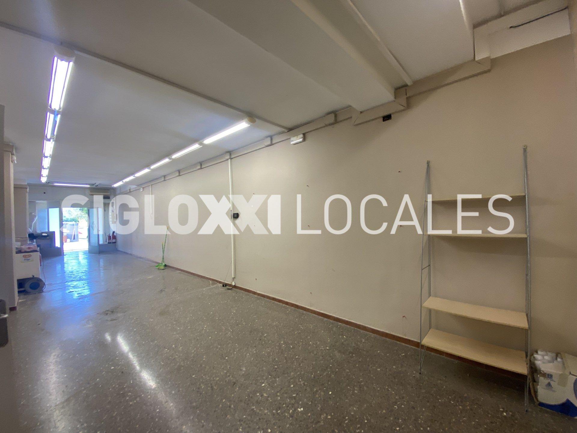 Local de lloguer en Sant Adrià de Besòs amb Aire condicionat