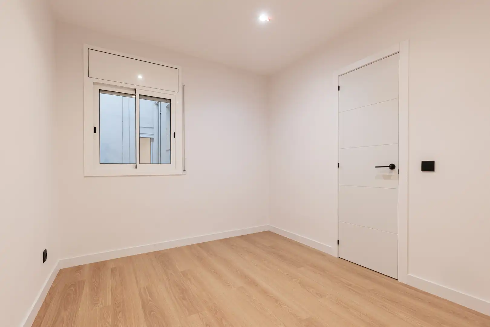 Flat with terrace for sale in Carrer de Lluís Vives, imagen 12
