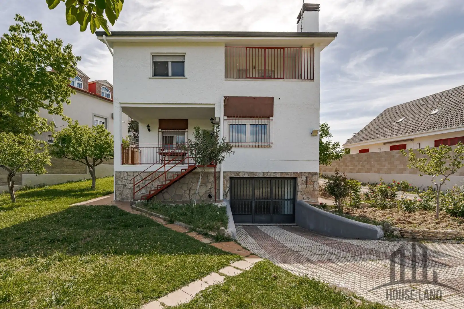 Außenansicht von Haus oder Chalet zum Verkauf in El Casar mit Heizung
