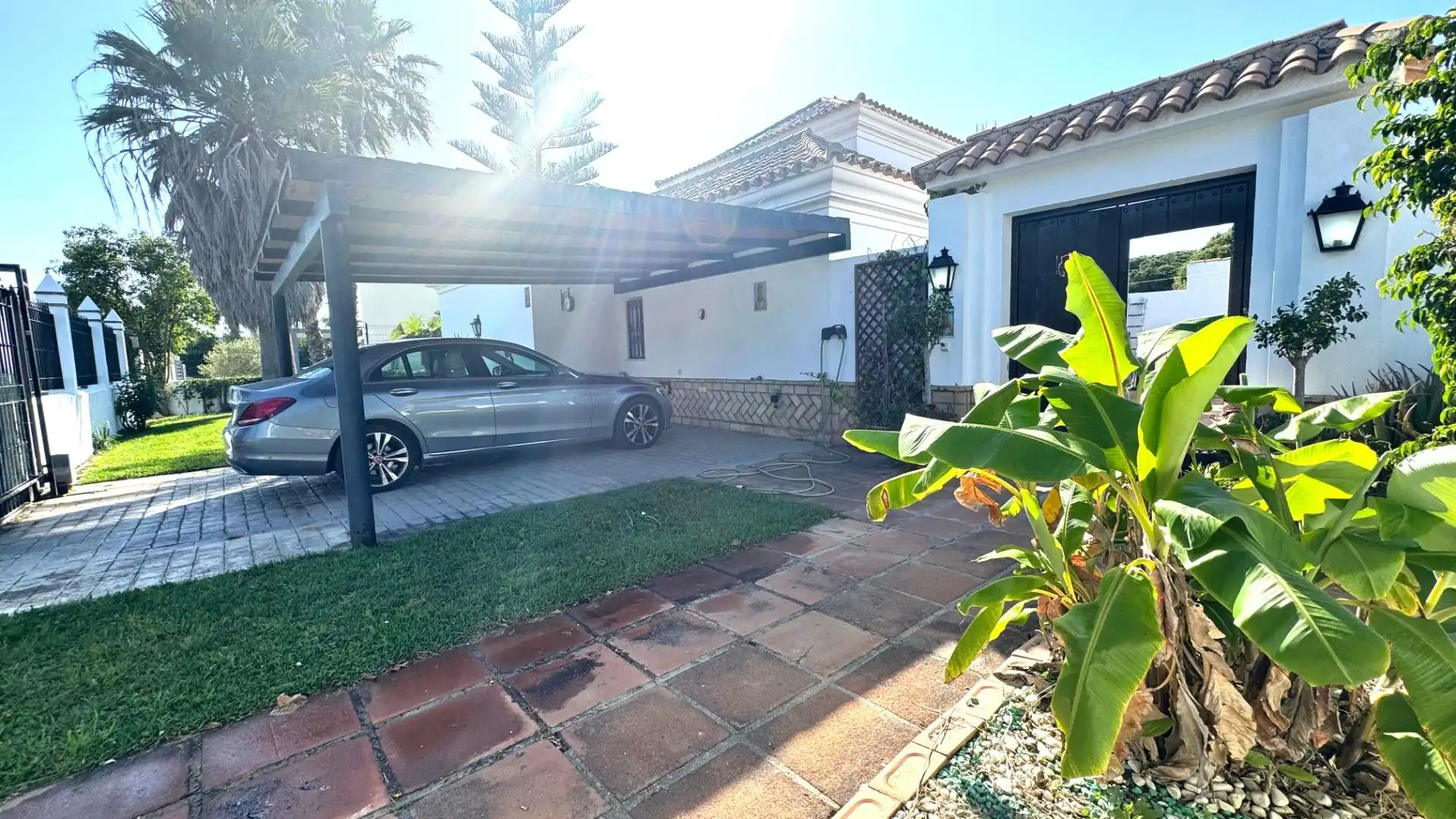 Vista exterior de Casa o chalet en venta en El Portil con Jardín privado, Terraza y Piscina