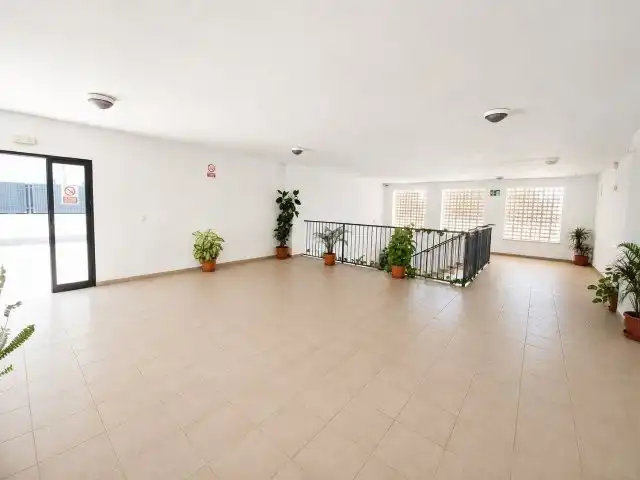 Piso en venta en Manilva con Terraza, Trastero y Alarma