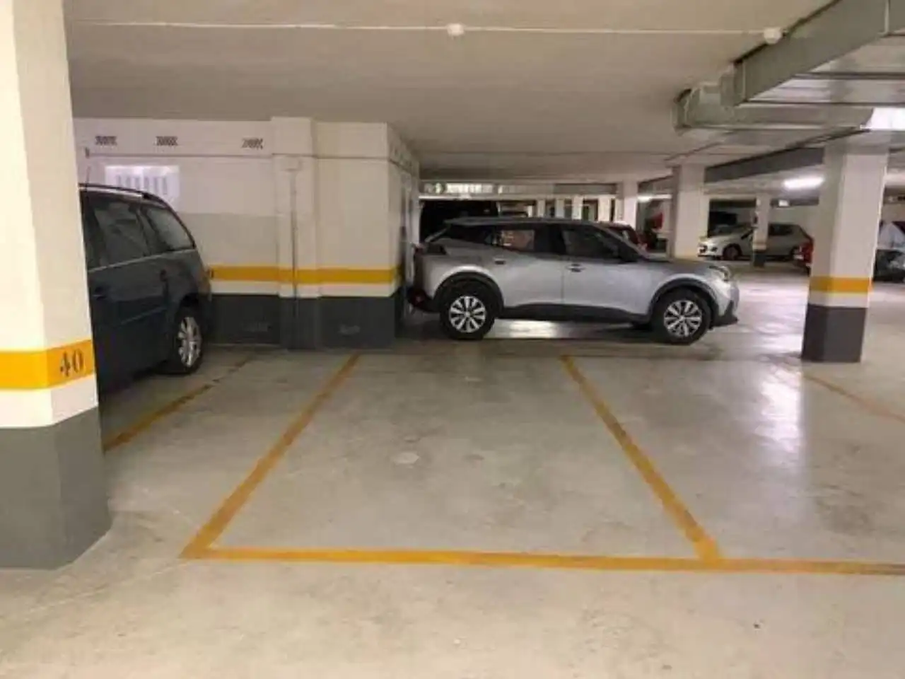 Parking of Garage for rent in Leioa
