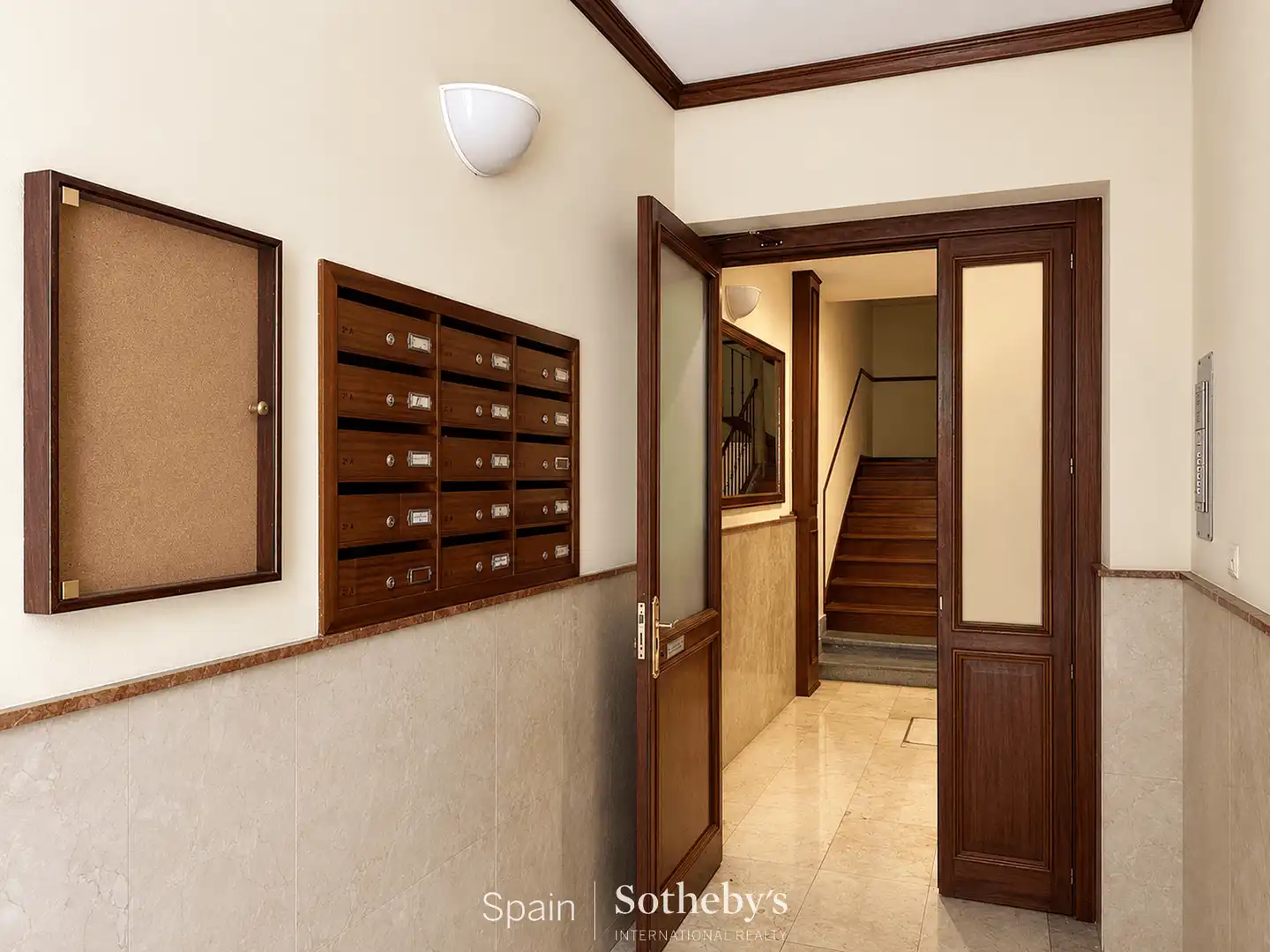Apartments for sale in Madrid  with Air Conditioner and Heating
