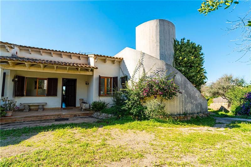 Vista exterior de Casa o xalet en venda en Marratxí amb Jardí privat, Terrassa i Traster