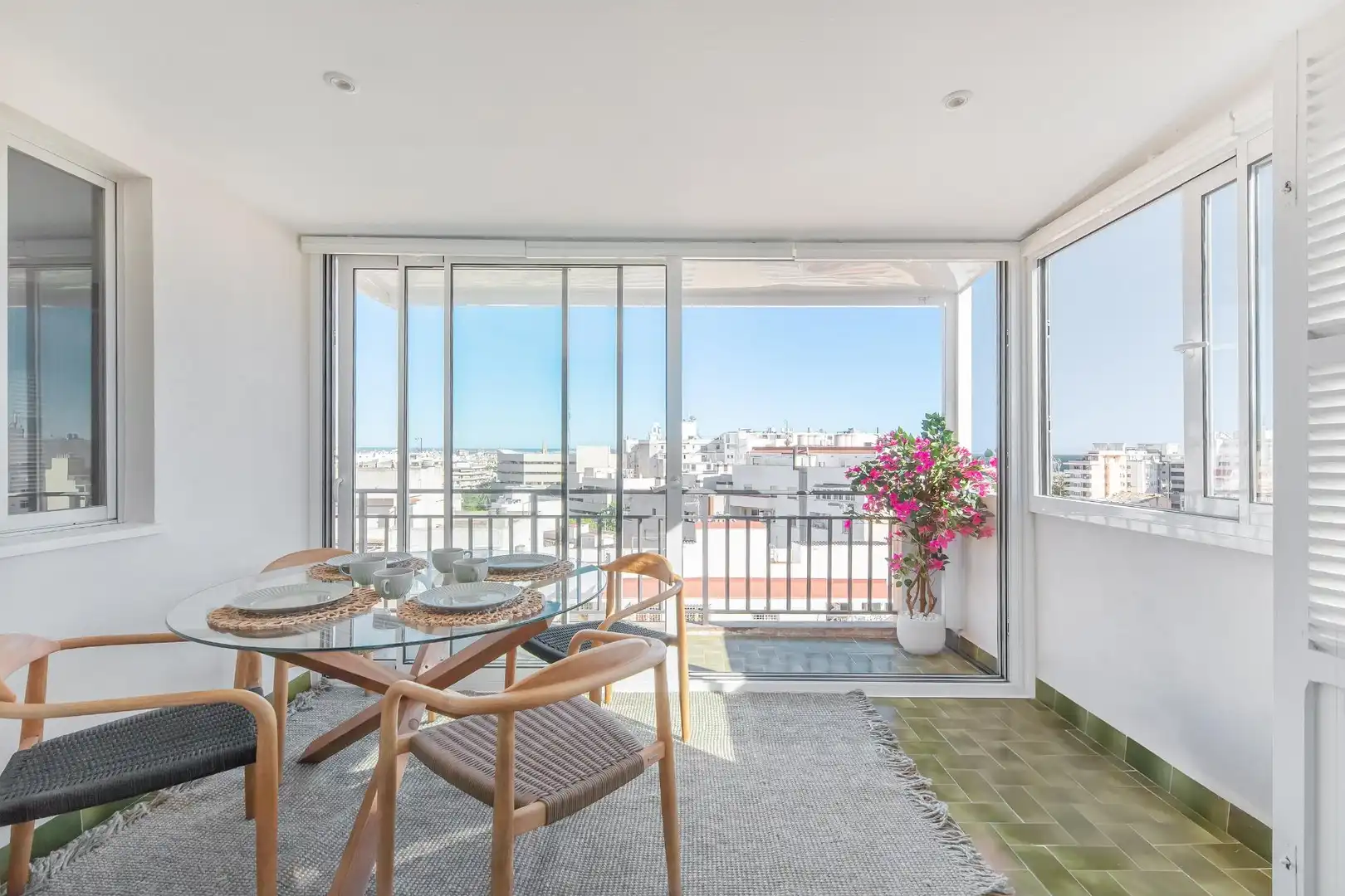 Terrasse von Dachboden zur Miete in  Palma de Mallorca mit Klimaanlage, Heizung und Parkett