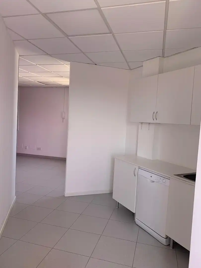 Office for rent in Llucmajor  with Air Conditioner and Heating