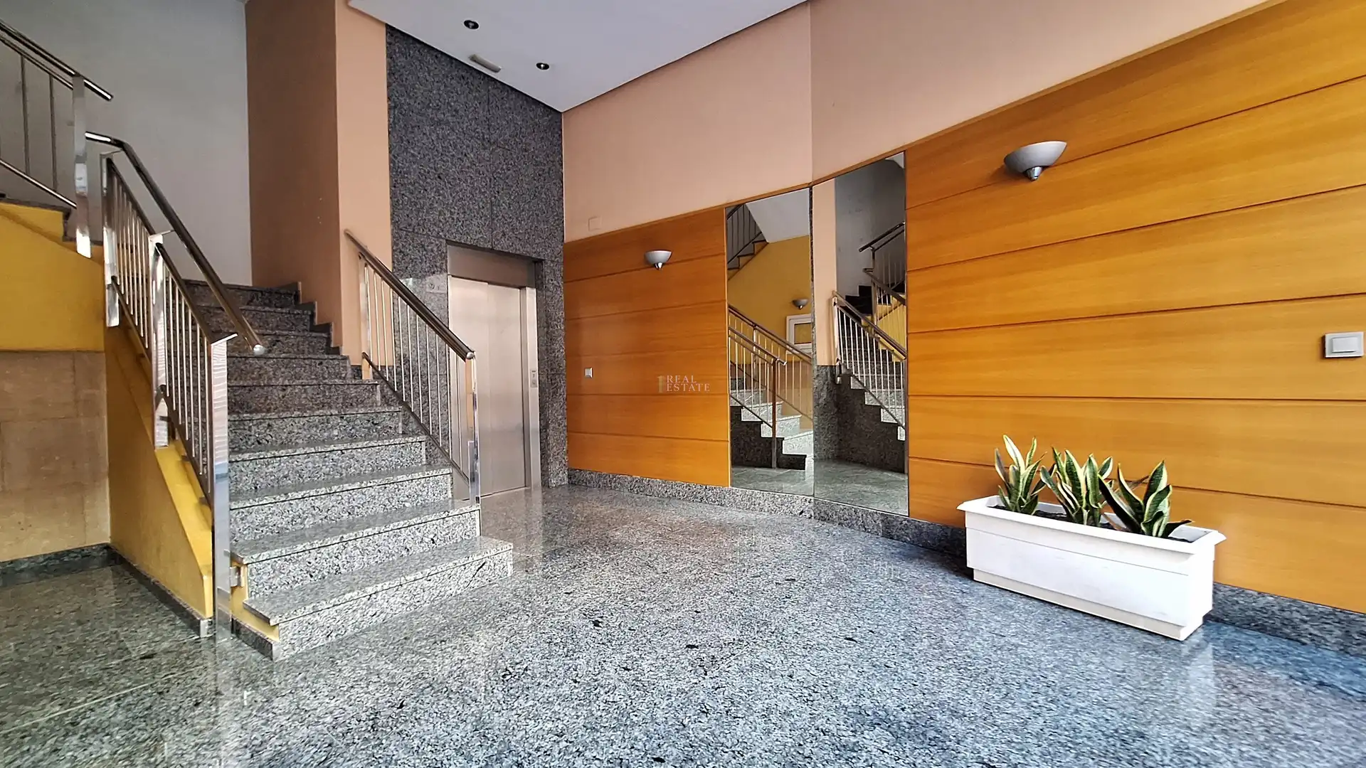 Piso en venta en Calle Misionera Fuensanta Bernal, Centro