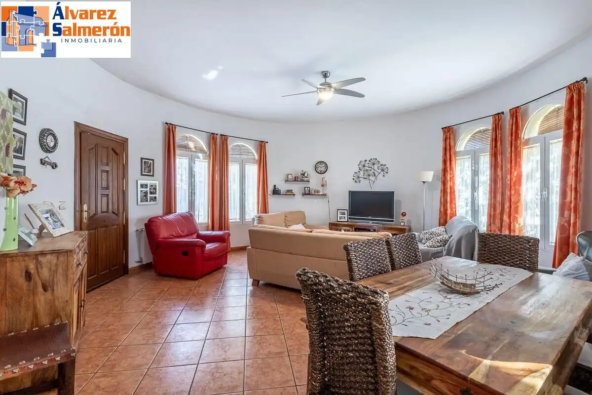 Detached house with pool for sale in Residencial Triana - Barrio Alto, imagen 6