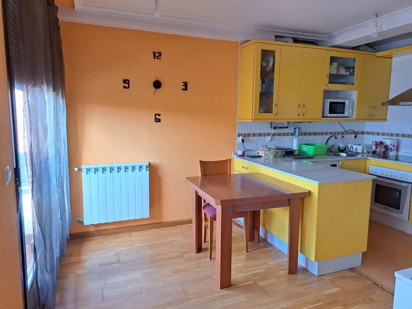 Cocina de Piso de alquiler en Camponaraya, León