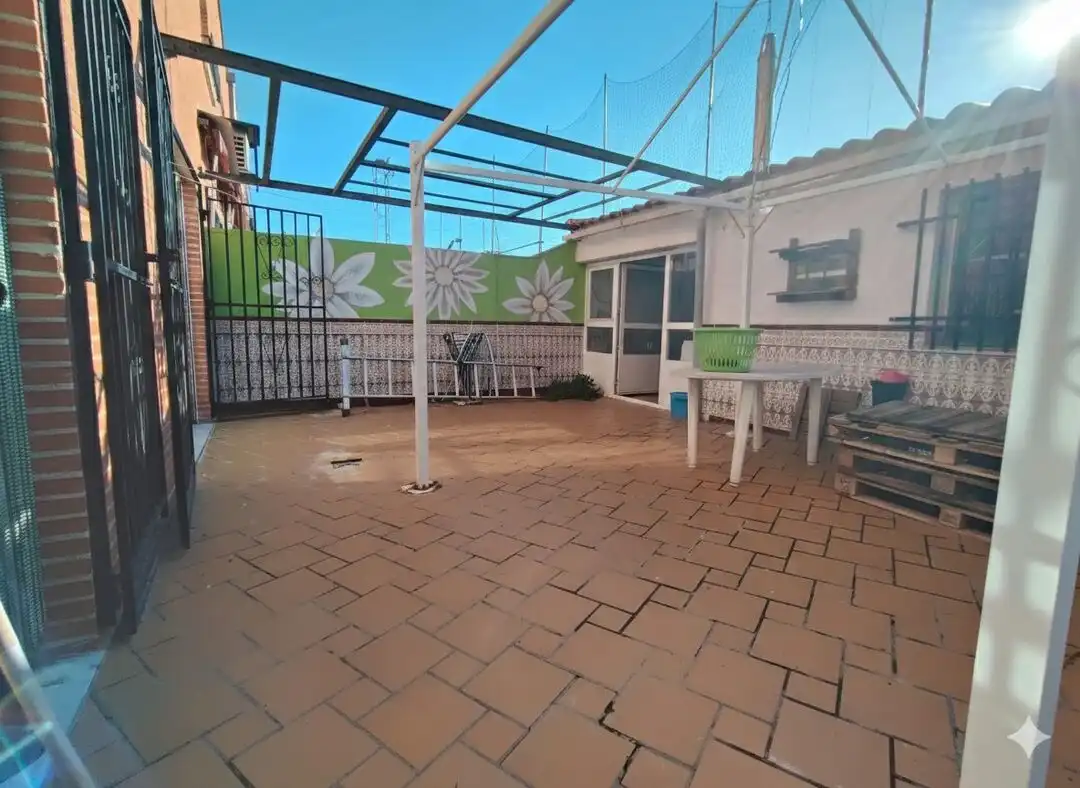 Terraza de Casa adosada en venta en Pantoja con Calefacción