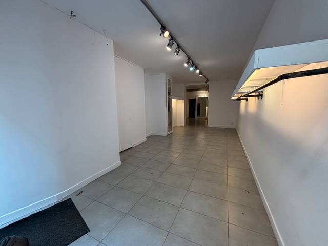 Local comercial en Alquiler en Major de Sarrià en Sarrià