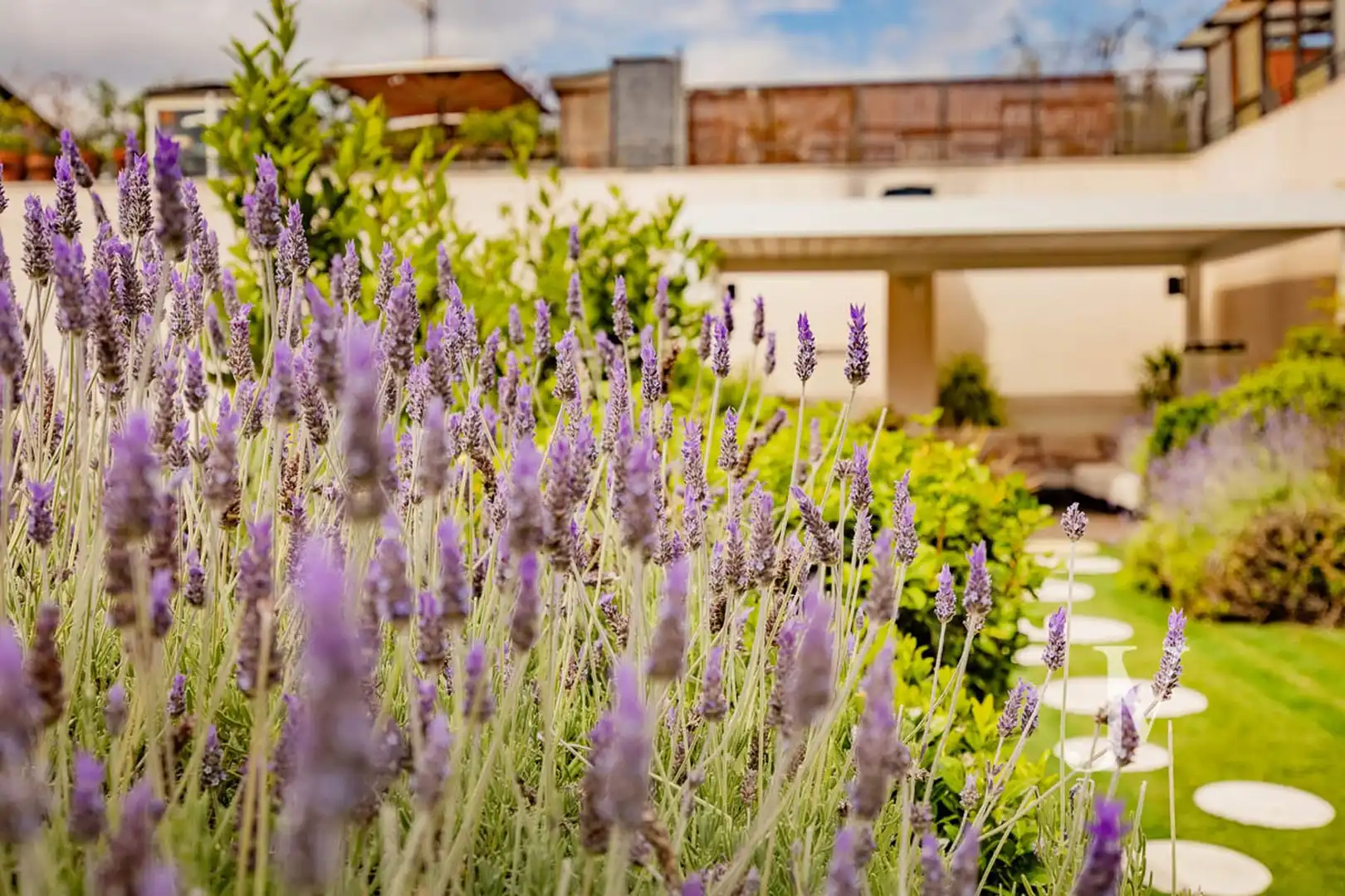 Jardín de Ático en venta en Madrid con Aire acondicionado, Calefacción y Jardín privado
