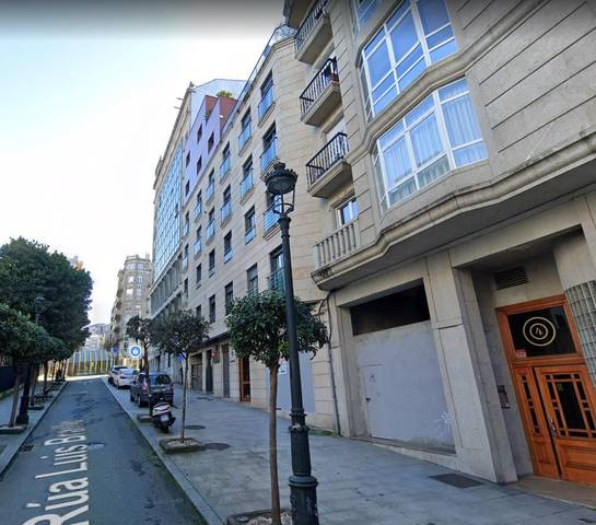 Local comercial en Alquiler en Rúa Luis Braille en Plaza España - Corte Inglés