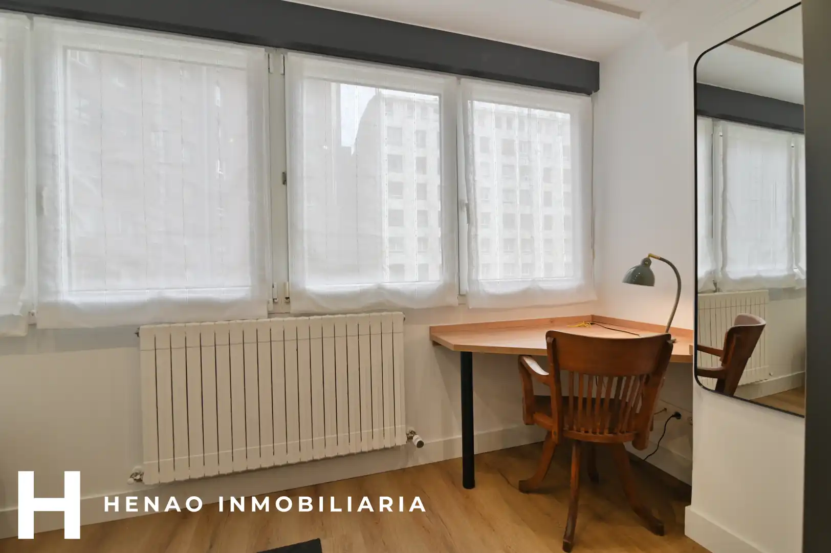 Habitación de Apartamento en venta en Bilbao  con Calefacción, Parquet y Amueblado