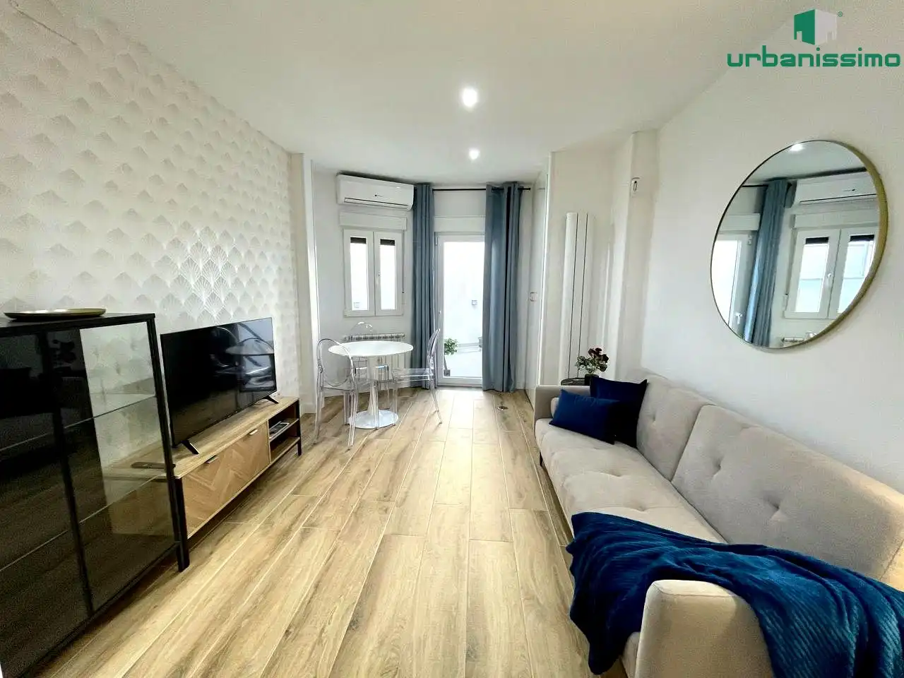 Sala de estar de Apartamento de alquiler en Madrid con Aire acondicionado, Calefacción y Terraza