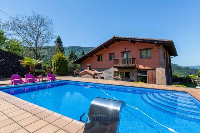 Casa-chalet en Venta en Elduain Hirigunea Gunea en Elduain