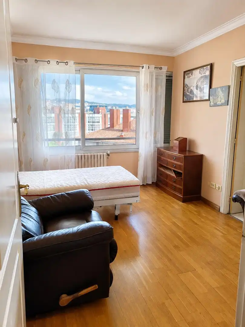 Schlafzimmer von Wohnung zum Verkauf in Barcelona mit Privatgarten und Parkett